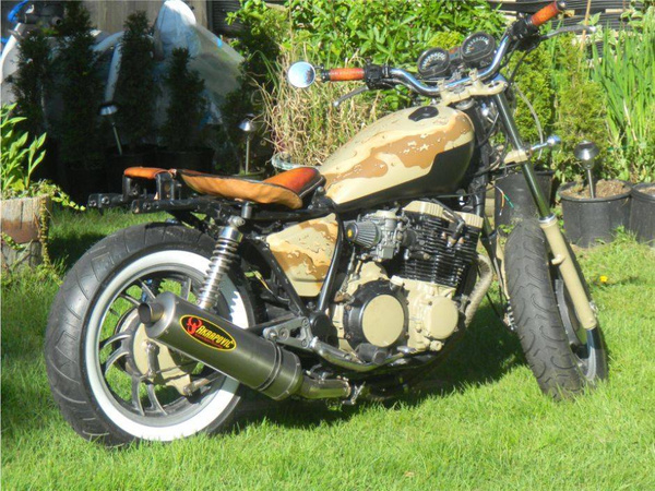 Shinko 777 100/90-19 61H WW BIAŁY BOK DOT5024