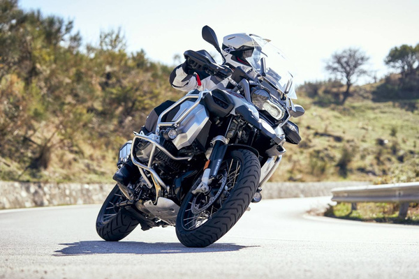 Metzeler Tourance NEXT 2 150/70R17 69V TL DOT2025