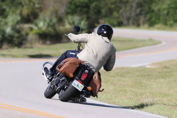 Bridgestone G704 180/60R16 74H TL DOT2025