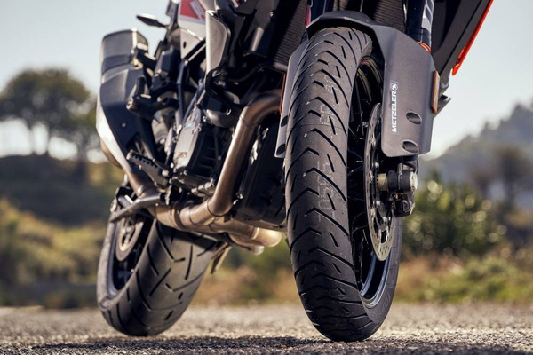 Metzeler Tourance NEXT 2 170/60R17 72V TL B DOT4022