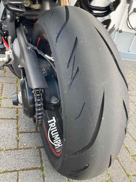 Avon 3D SUPERSPORT 190/55ZR17 75W TL DOT1023