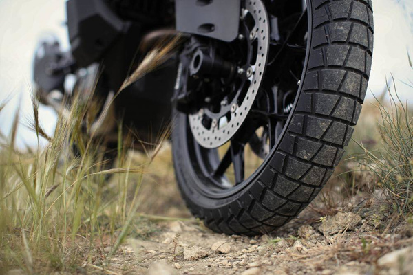 Bridgestone BATTLAX AT41 170/60R17 72V TL DOT4022