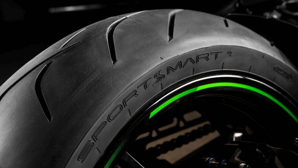 Dunlop SportSmart MK3 180/60ZR17 75W TL DOT4022