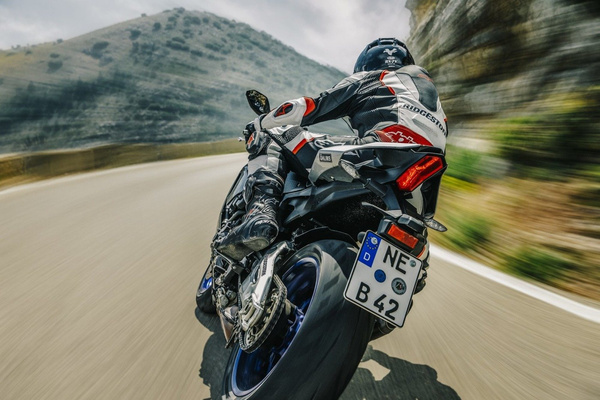 Bridgestone S22 120/70ZR17 58W TL DOT3025