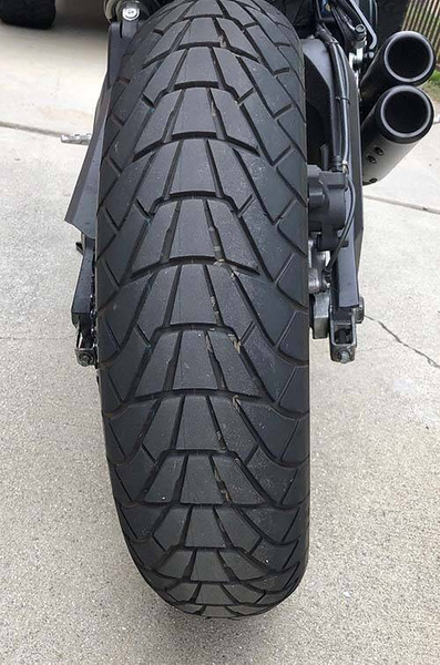 Bridgestone BATTLAX AX41 130/80B17 65H TL DOT2022