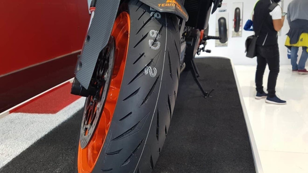 Bridgestone S22 150/60R17 66H TL DOT2023